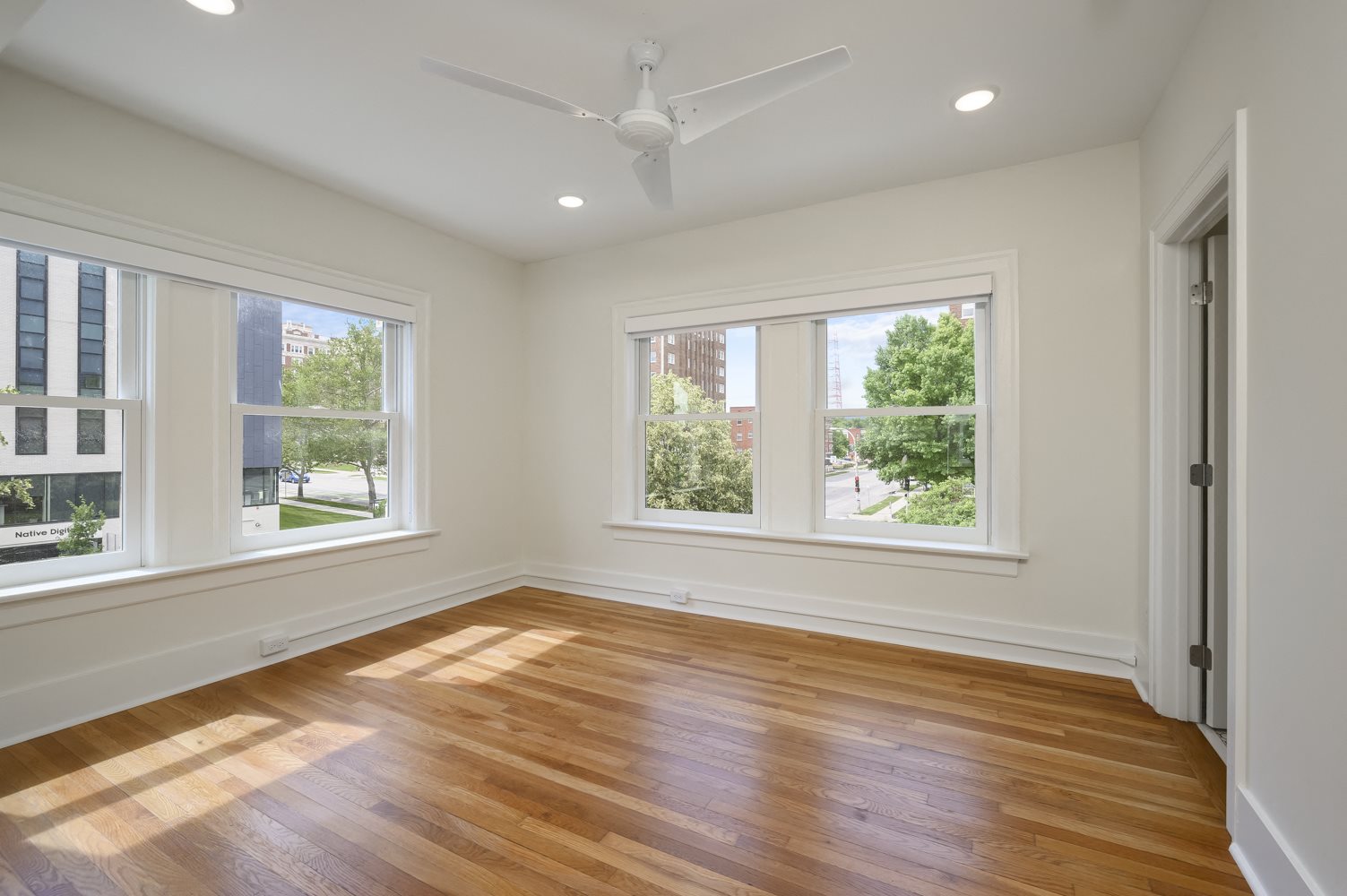 Gallery Photo 11